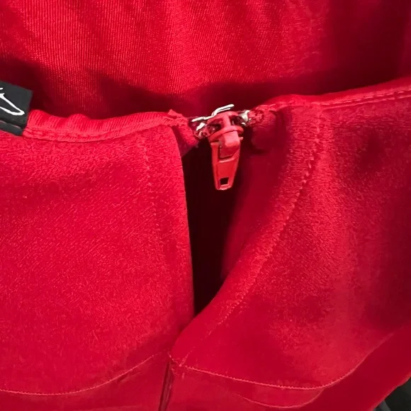 WINDSOR Red Ruffled-Off The Shoulder Dress - Picture 7 of 9